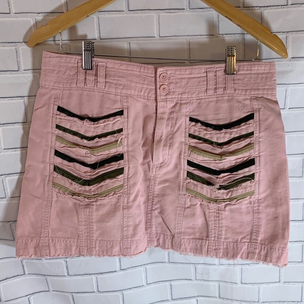 Marc Jacobs Pink Raw‎ Hem Mini Skirt Sz 6